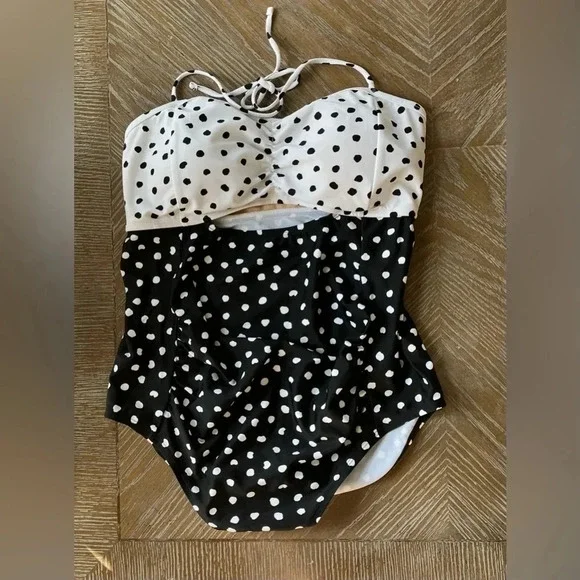 NWT Motherhood Maternity Beach Bump, One Piece Halter Polka Dot Swimsuit - Picture 4 of 9